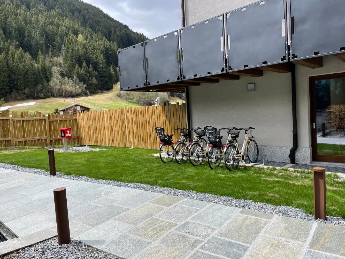 Nira Mountain Resort Futura Pradelle Exterior foto